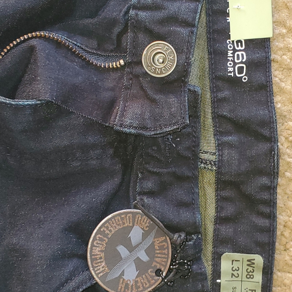 Jeans - Picture 2 of 3